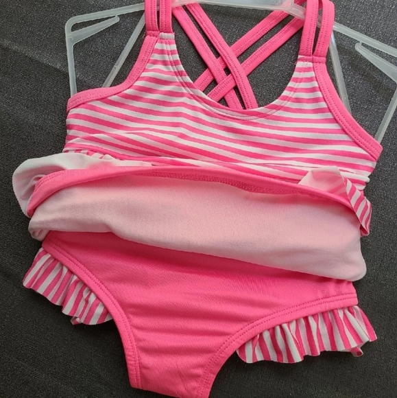 New 2 Swimsuit Girls Small 4/5 Bundle - Picture 3 of 4